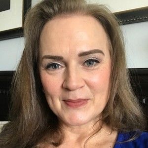 Meet your Posher, Posh